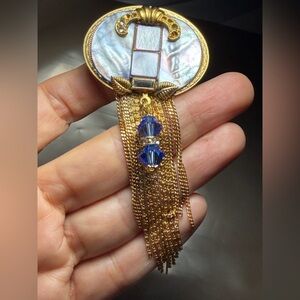 Vintage Creations Exquisite Handmade Brooch/Pendant